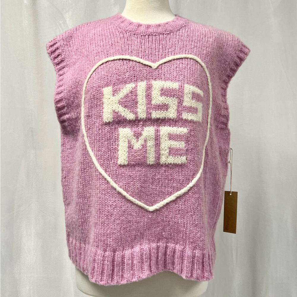 BrandNew Dreamers by Debut Knit Sleeveless Sweater with Heart Design Size S